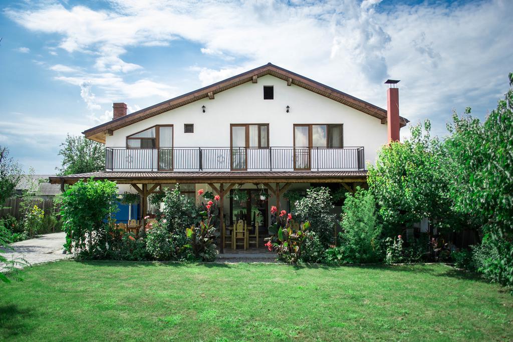 Casa Diana Comana Exterior foto